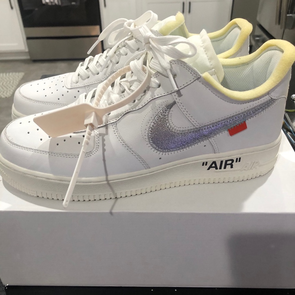 Off-White Nike Air Force 1 CompleCon